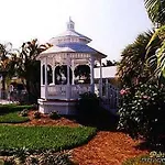Lemon Tree Inn 